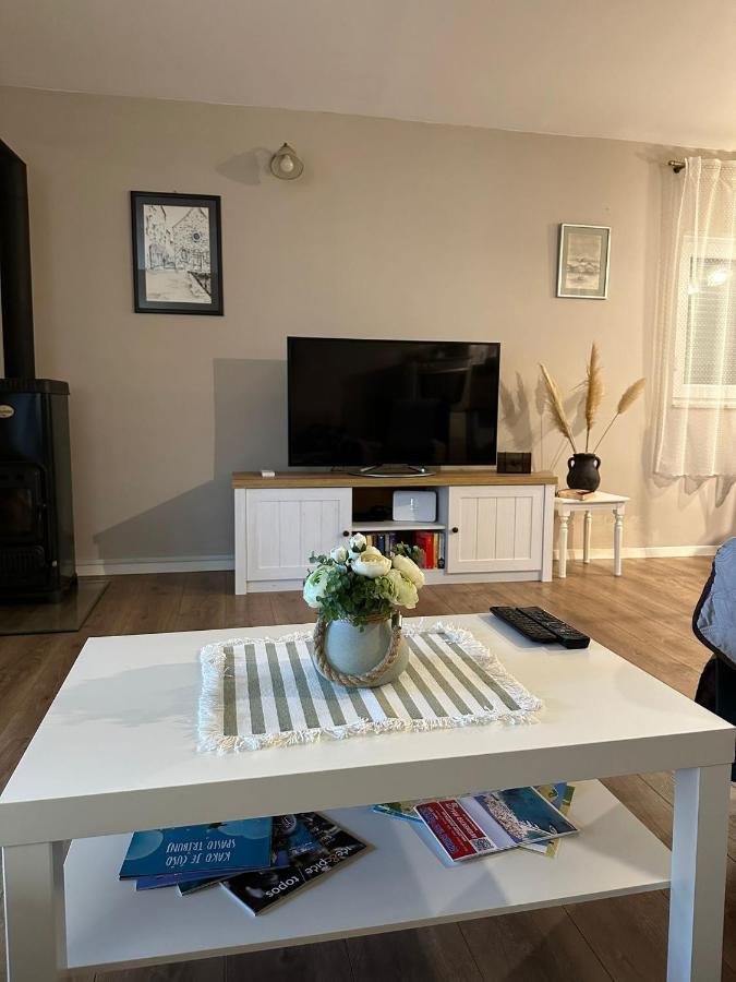 Apartman Lusy Трибунь Экстерьер фото